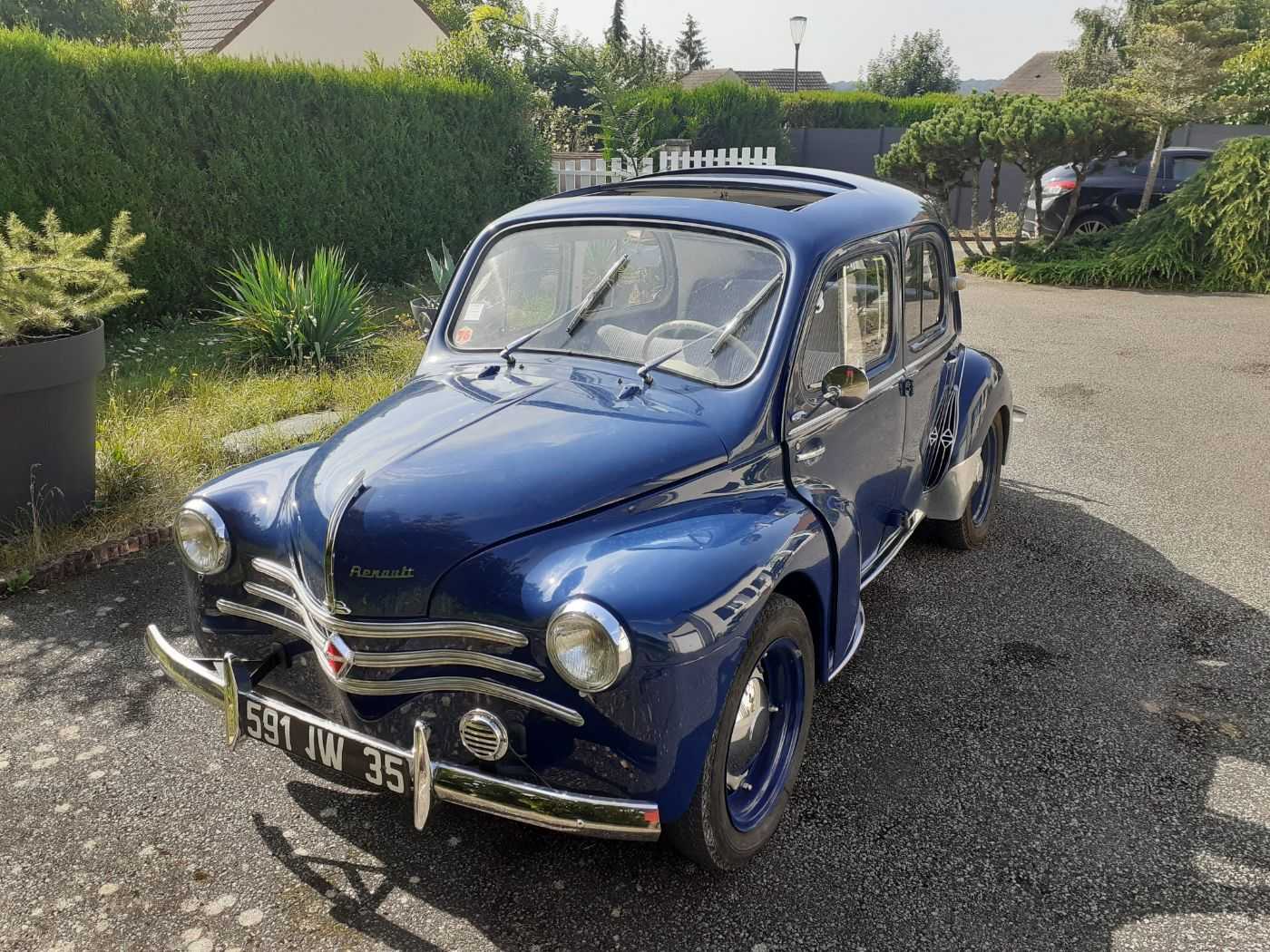 Renault 4 CV