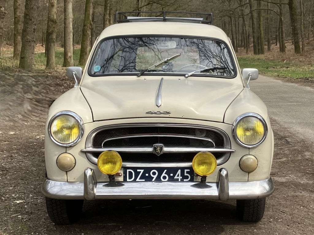Peugeot 403