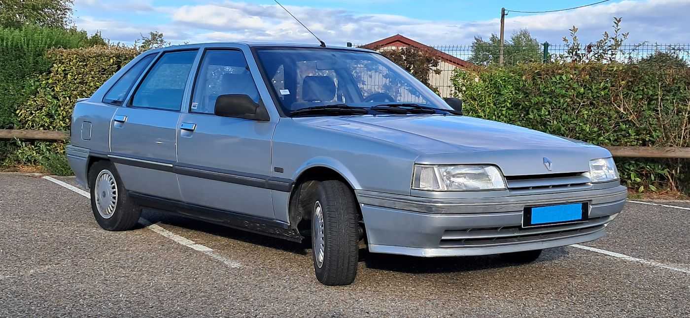 Renault 21