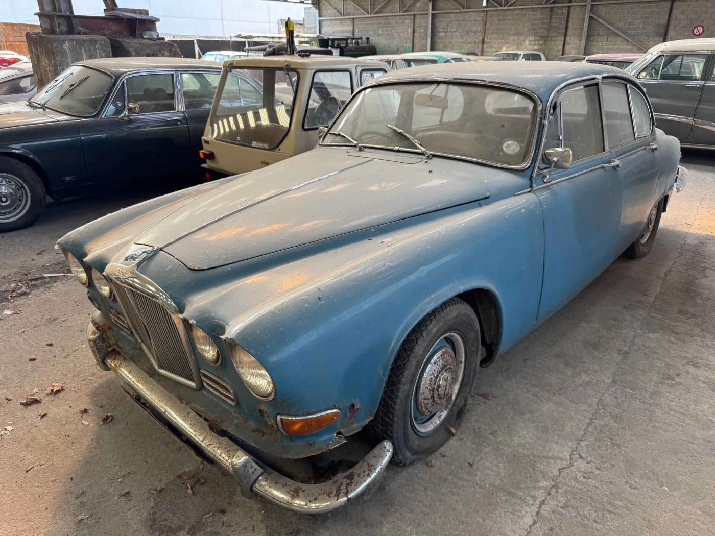 Jaguar 420