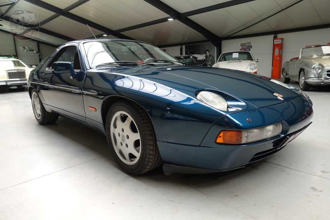 Porsche 928