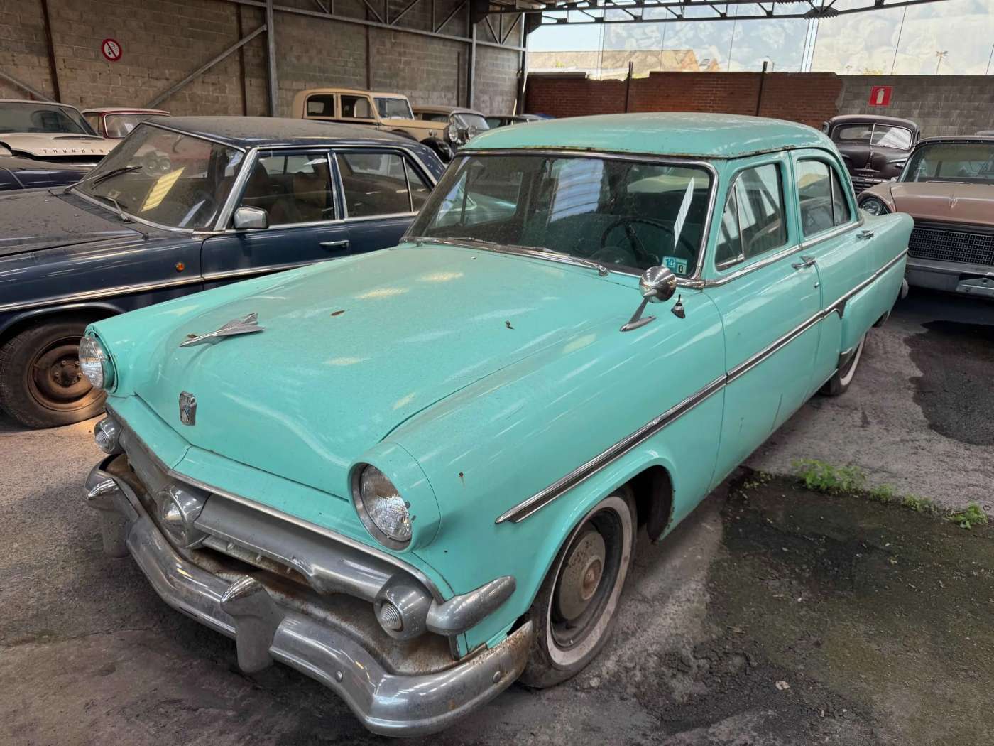 Ford Custom