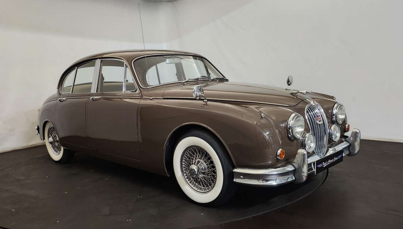 Jaguar MK 2