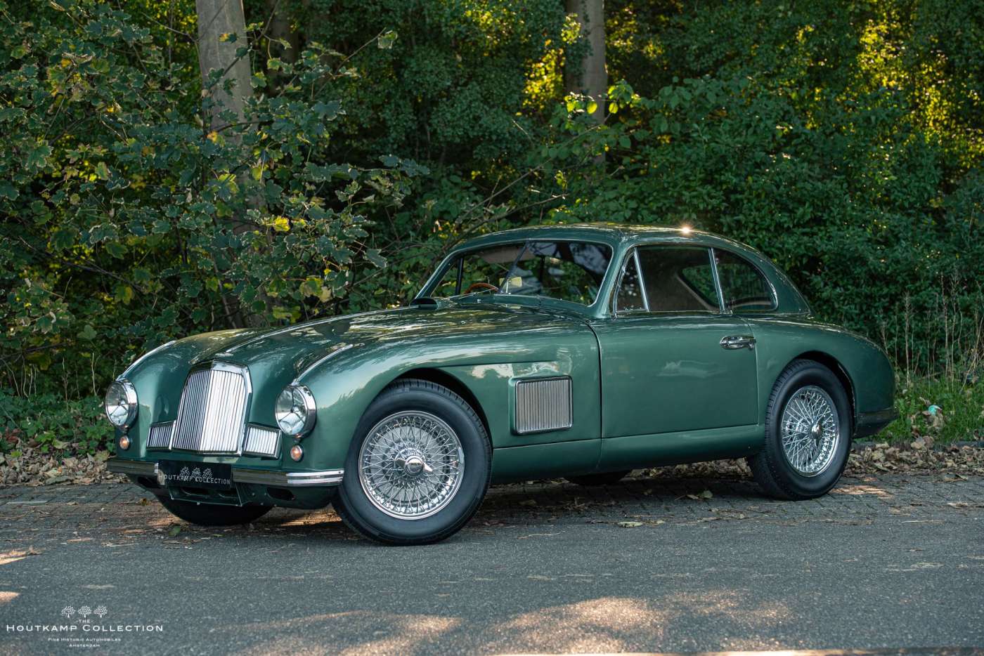 Aston Martin DB