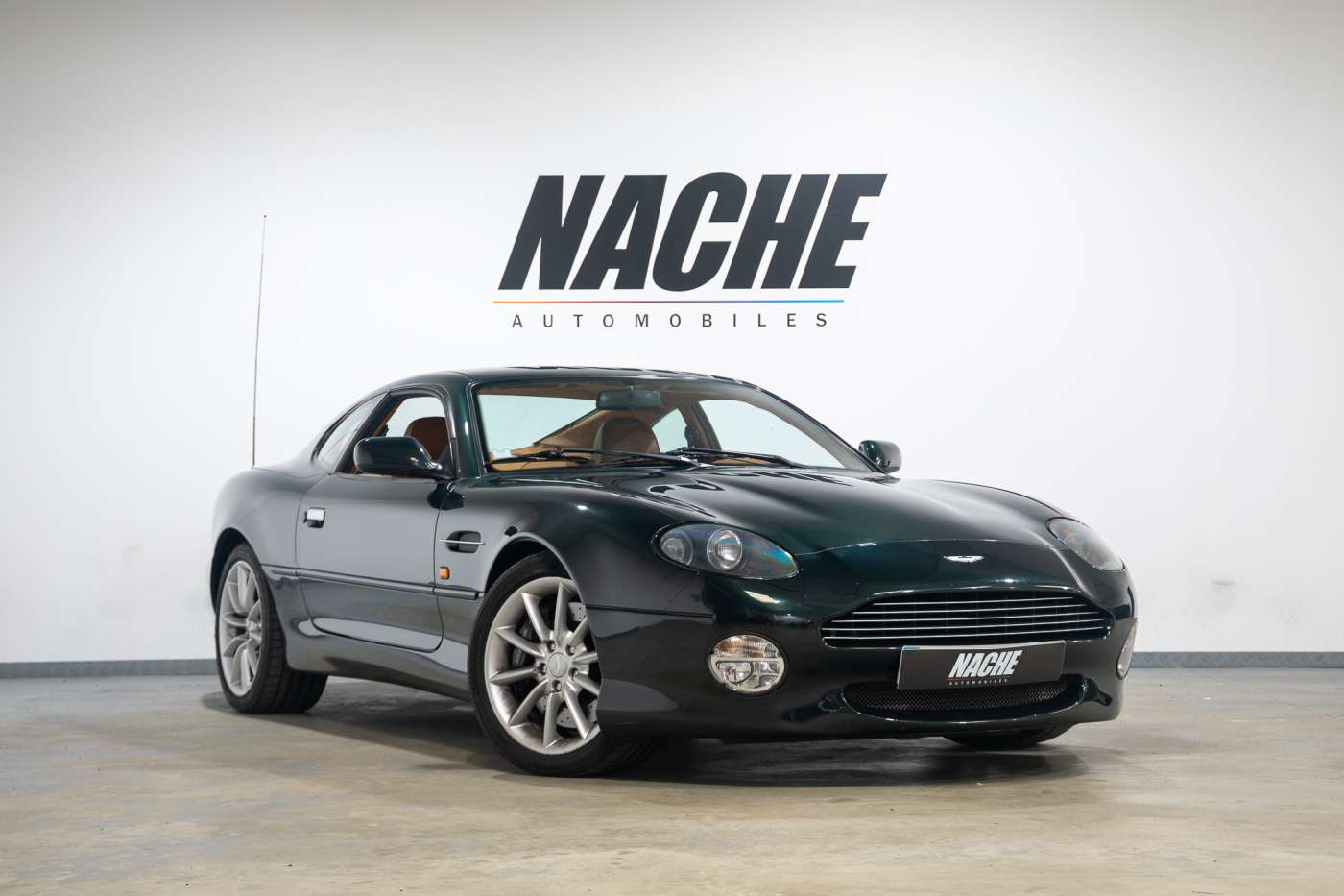 Aston Martin DB