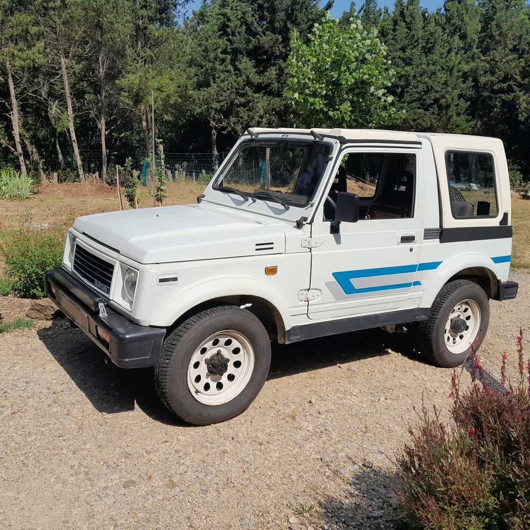 Suzuki Samurai