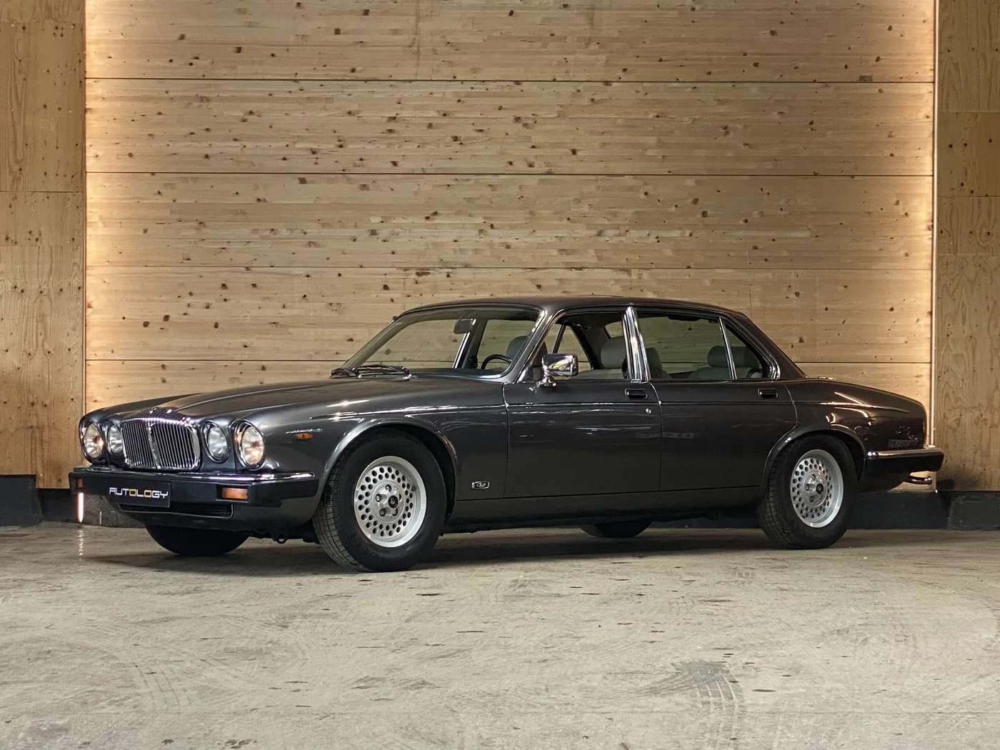 Daimler Double Six