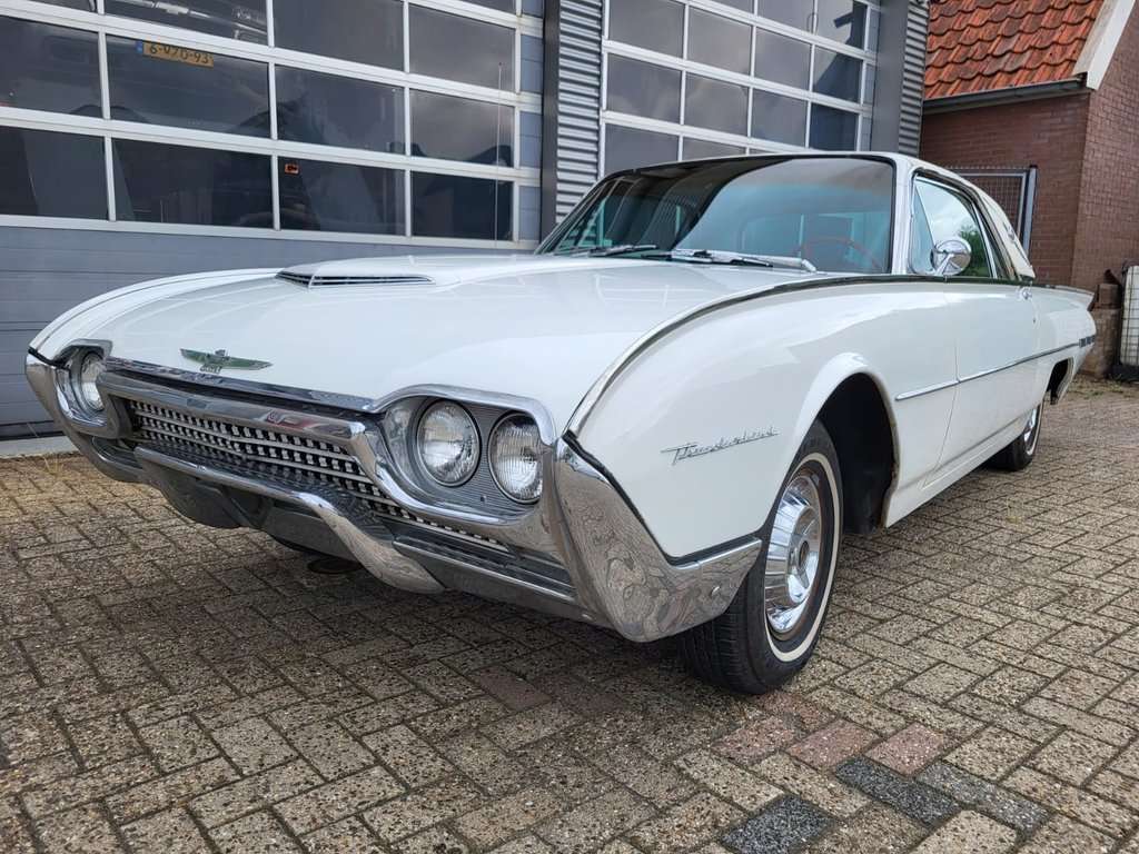 Ford Thunderbird