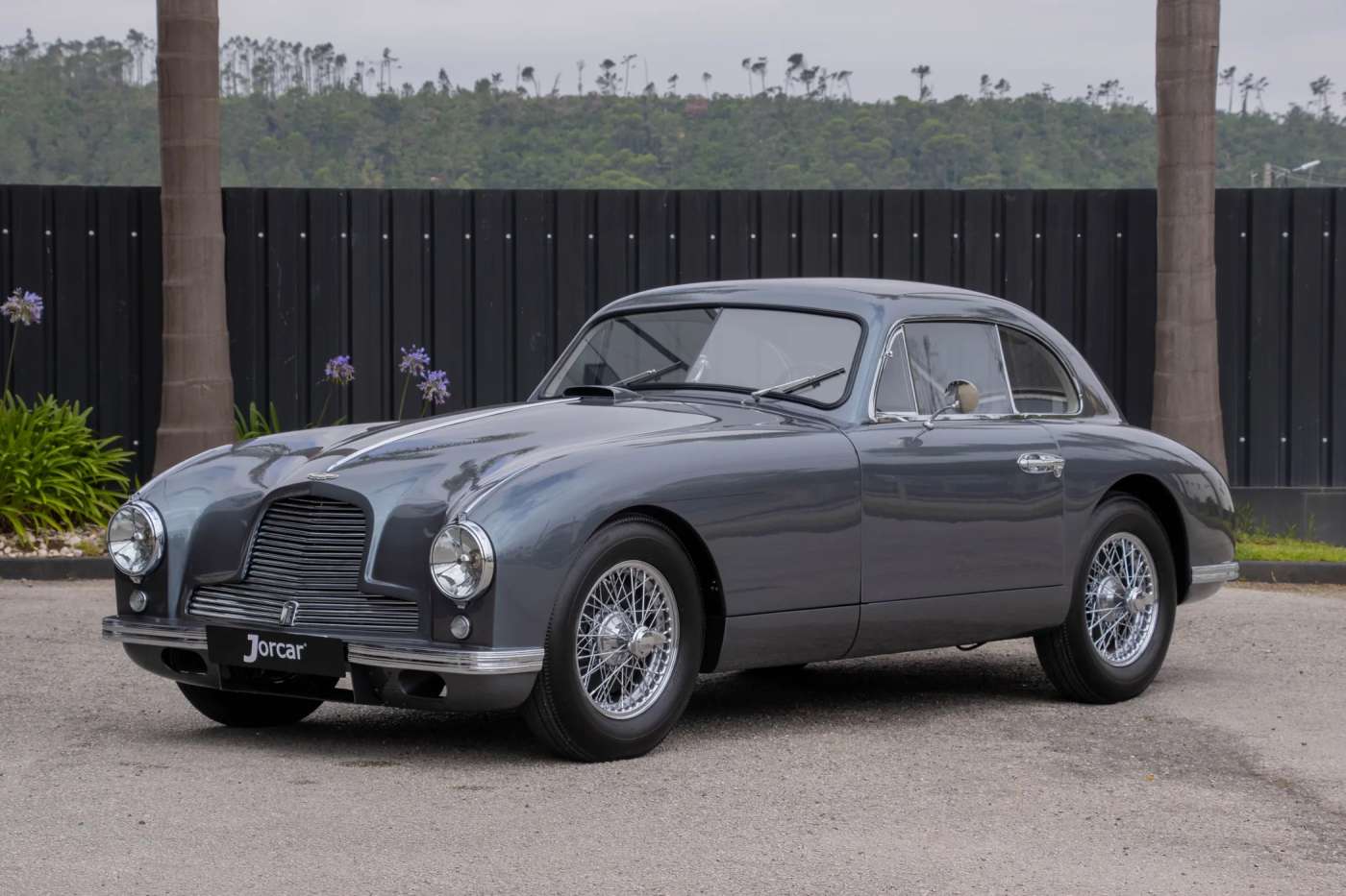 Aston Martin DB