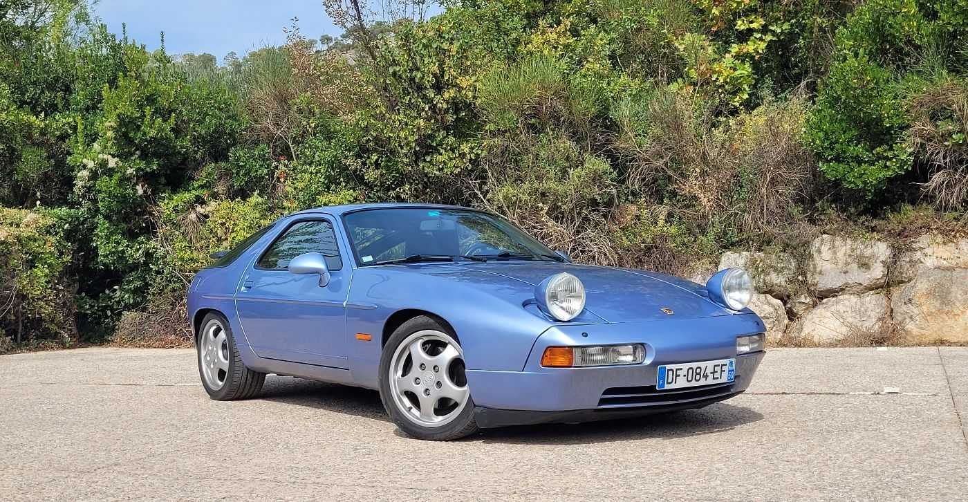 Porsche 928