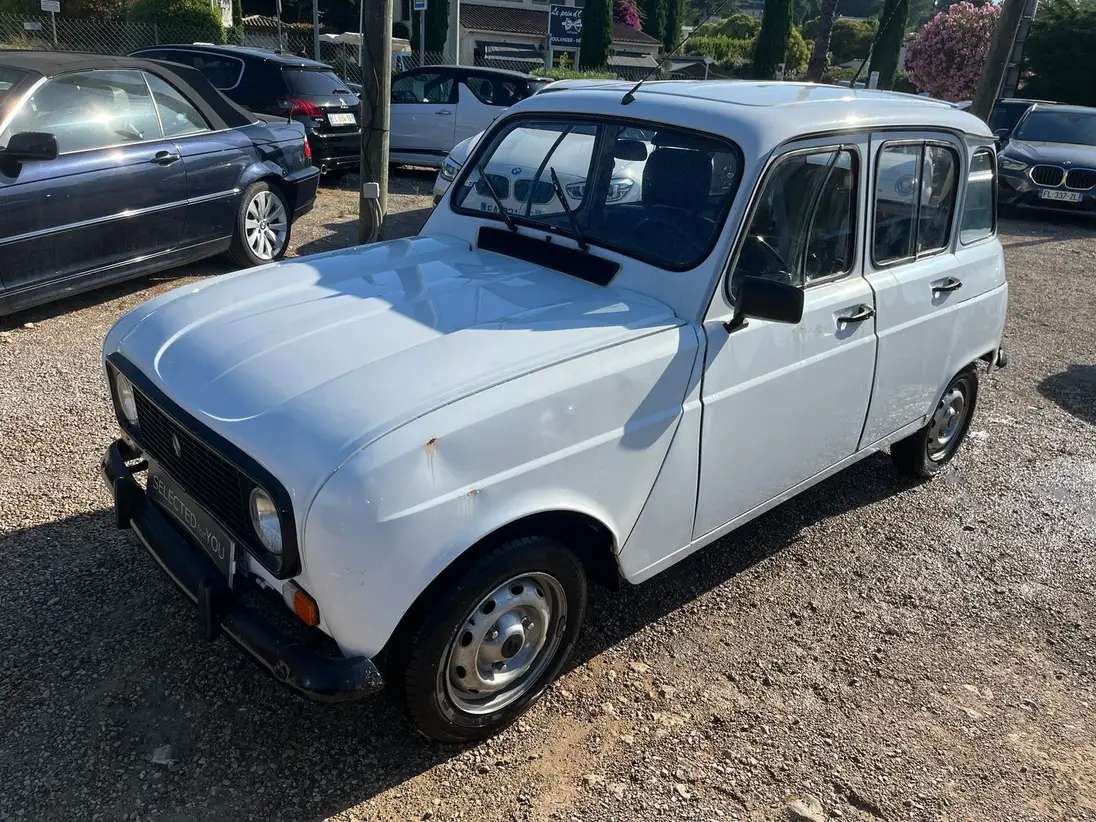 Renault 4