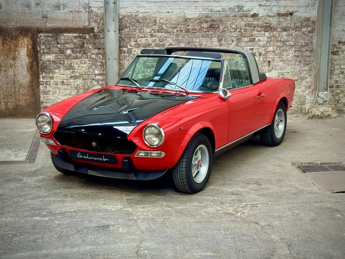 Fiat 124 Spider