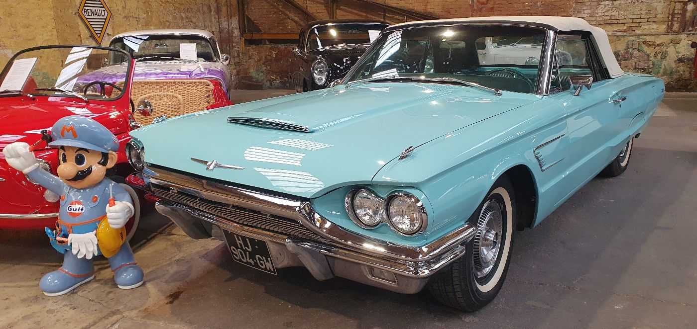 Ford Thunderbird