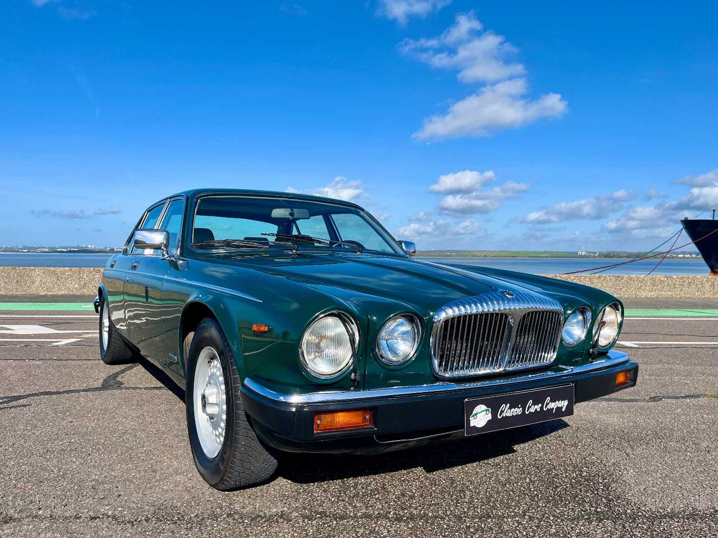 Daimler Double Six