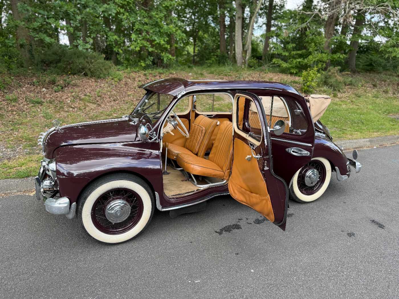 Renault 4 CV