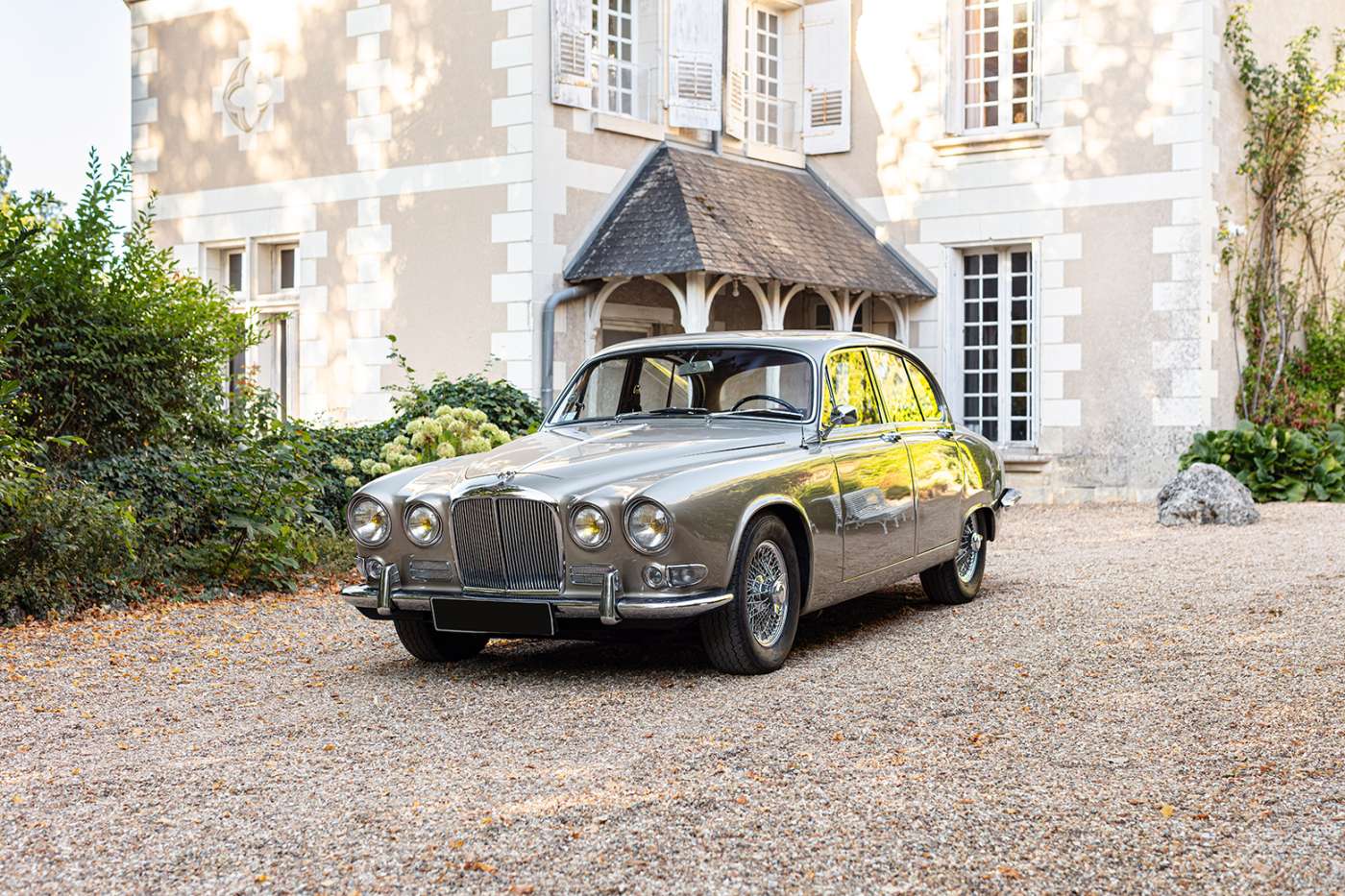 Jaguar 420