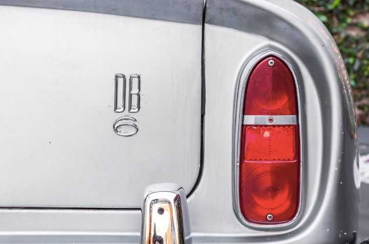Aston Martin DB