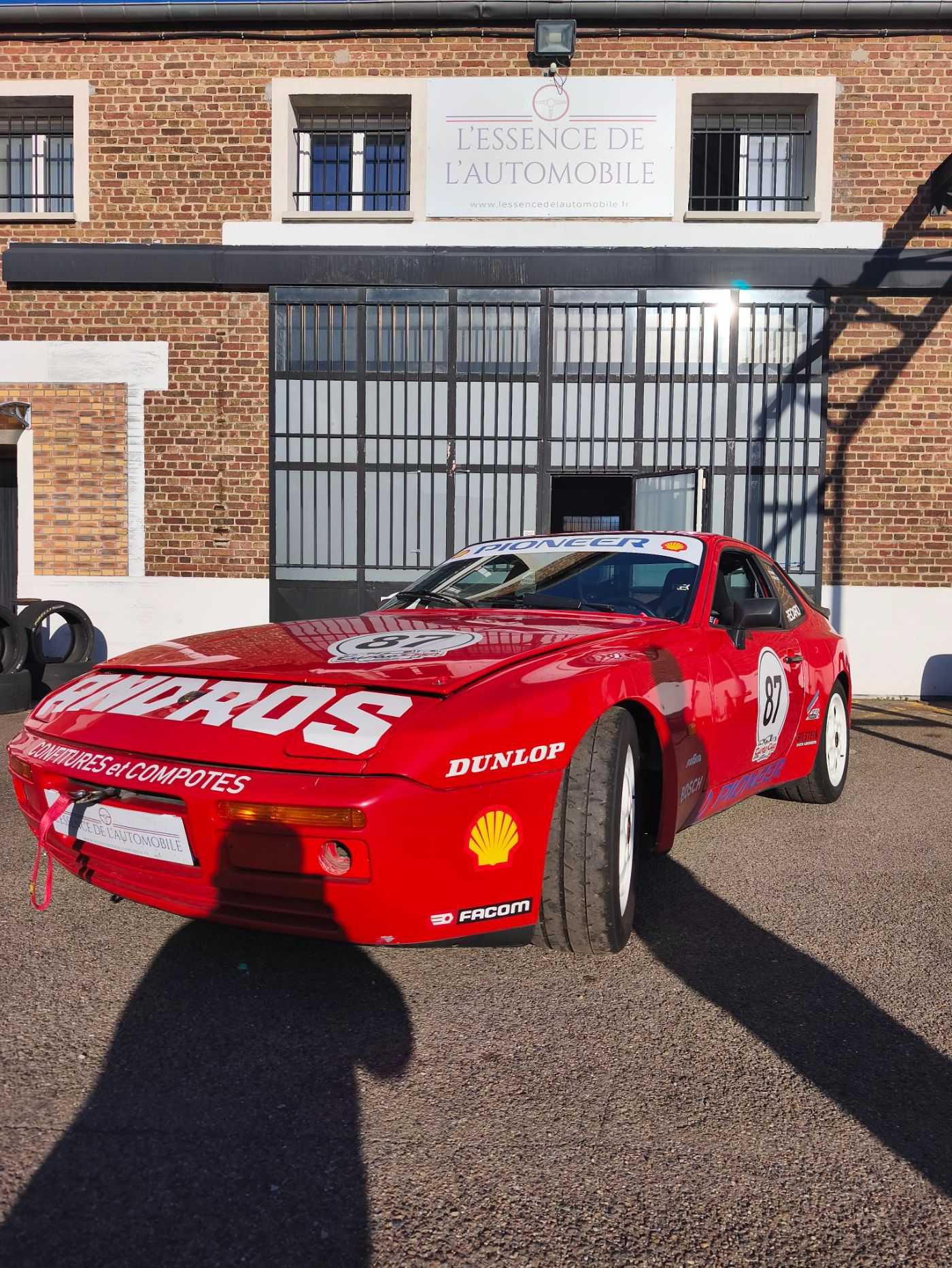 Porsche 944