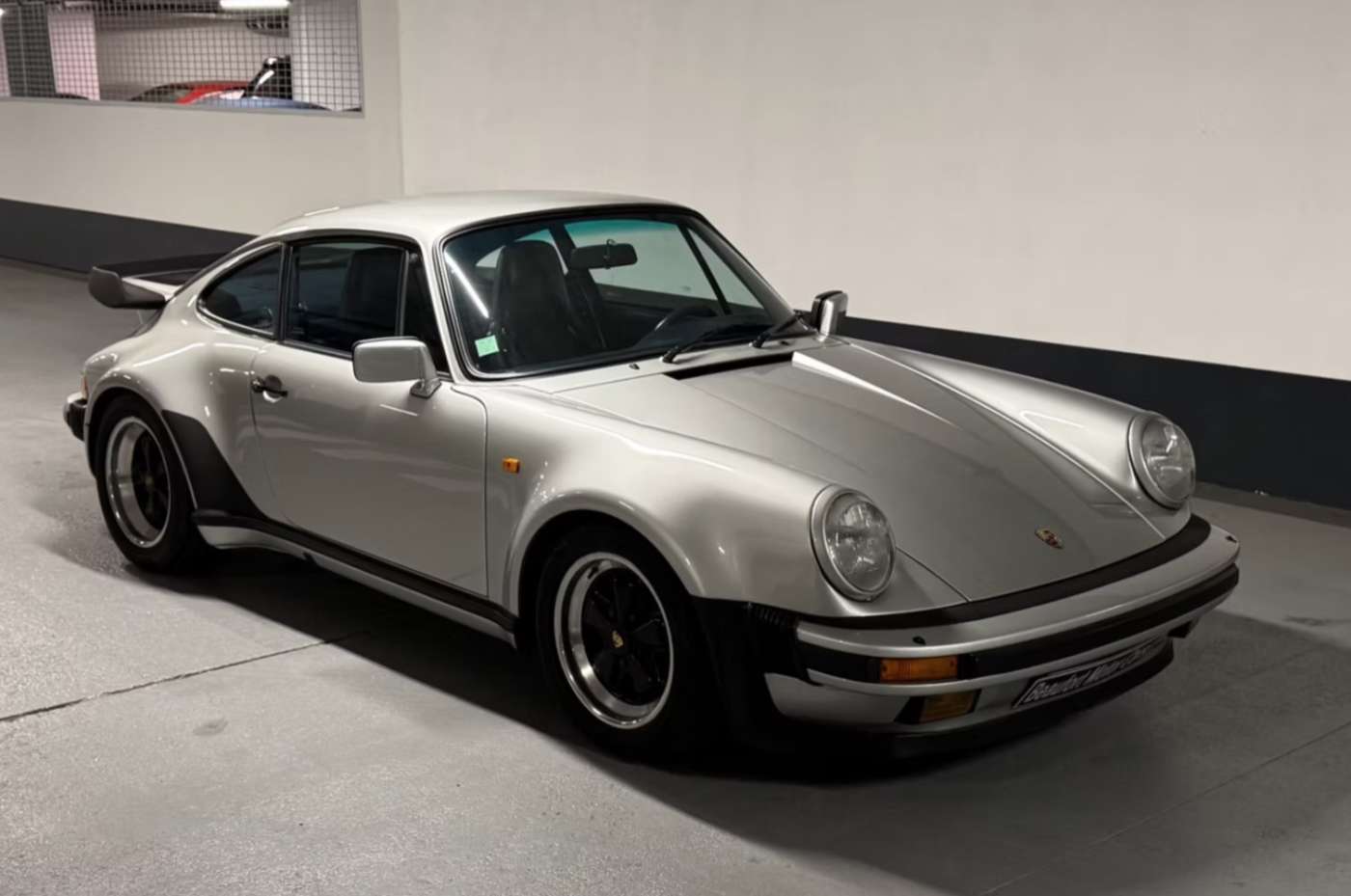 Porsche 930