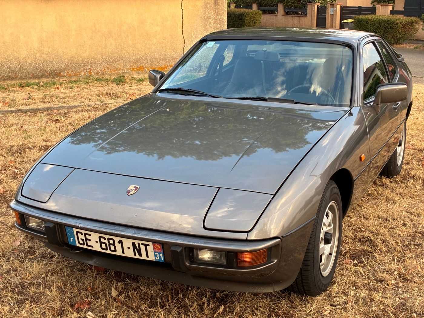Porsche 924