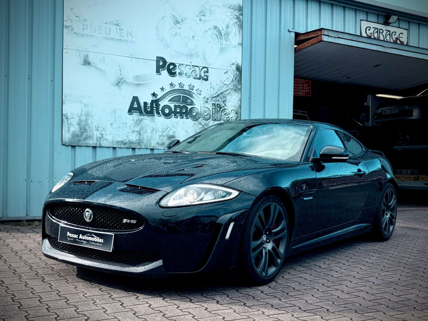 Jaguar XKR