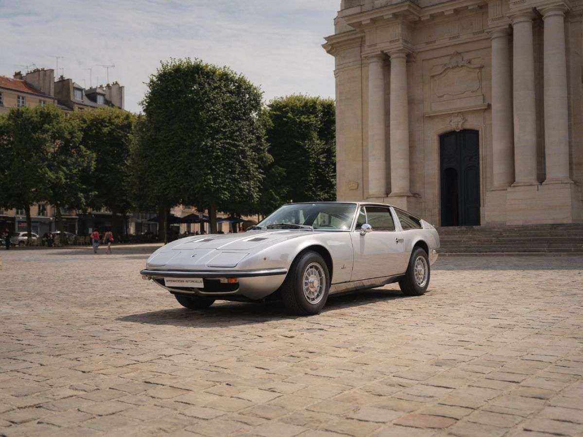 Maserati Indy