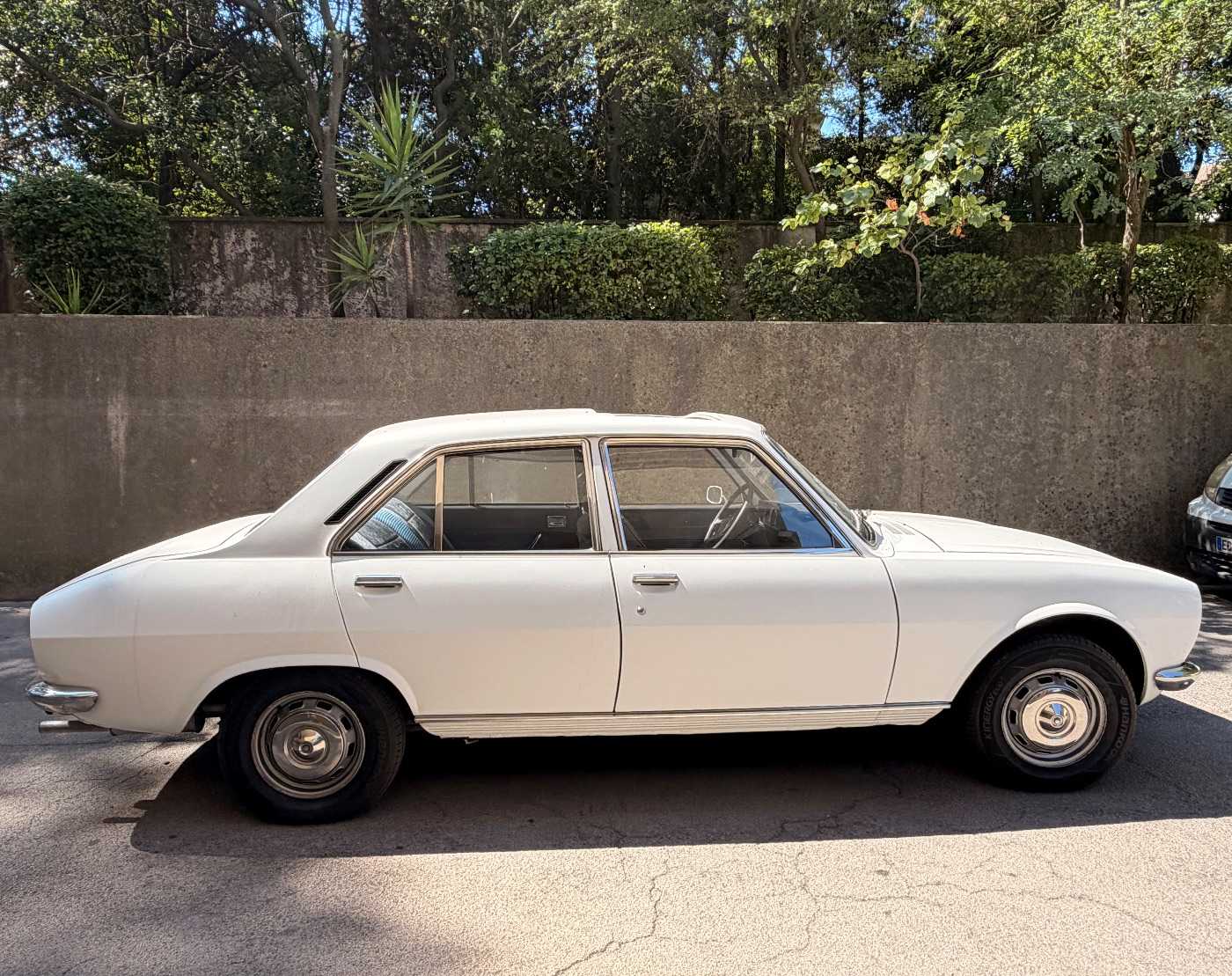 Peugeot 504
