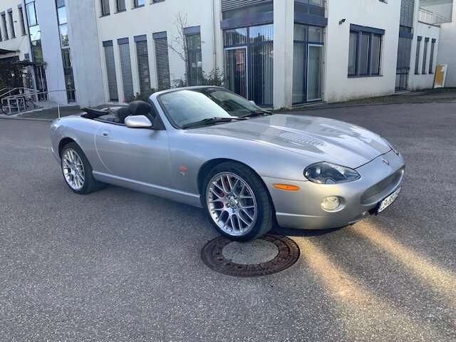 Jaguar XKR