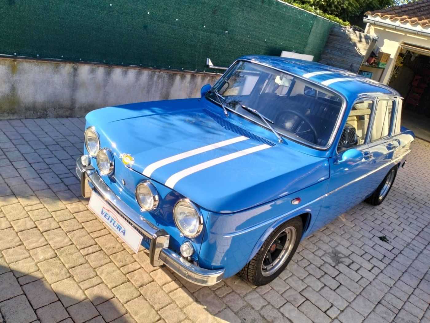 Renault R8