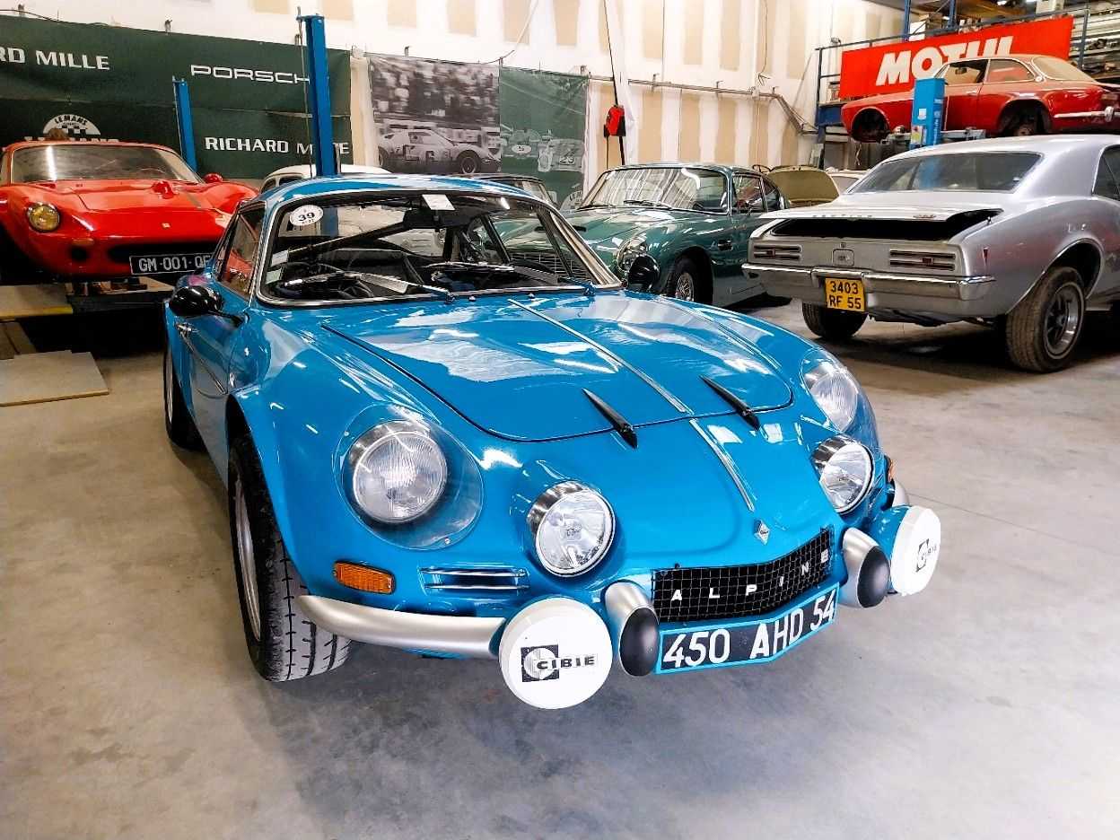 Alpine A 110