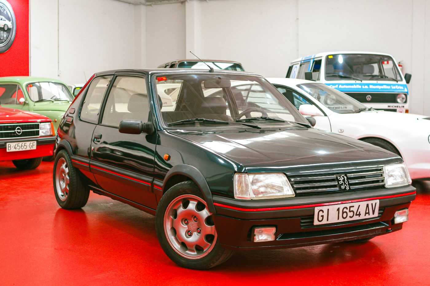 Peugeot 205
