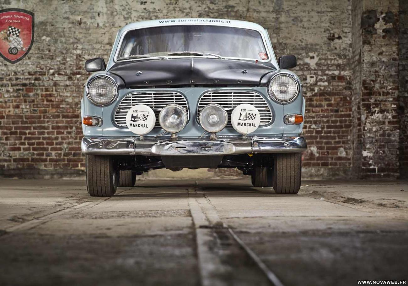 Volvo 122