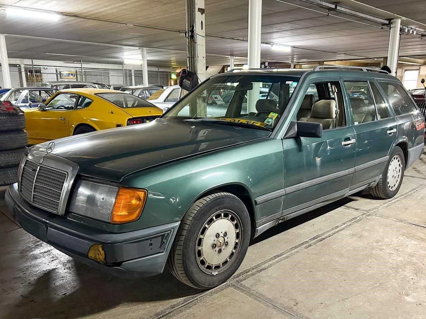Mercedes-Benz 300