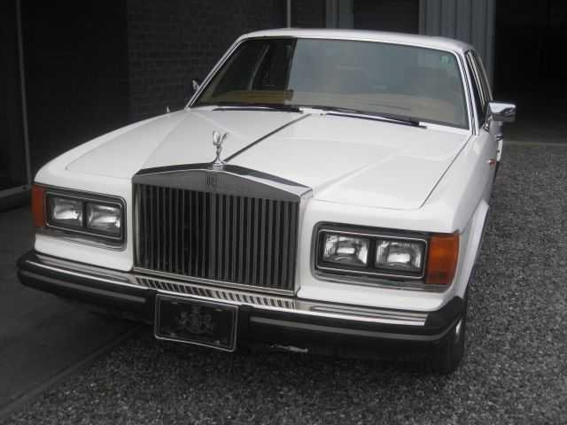 Rolls-Royce Silver Spirit