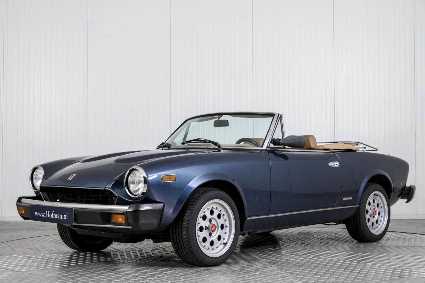 Fiat 124 Spider