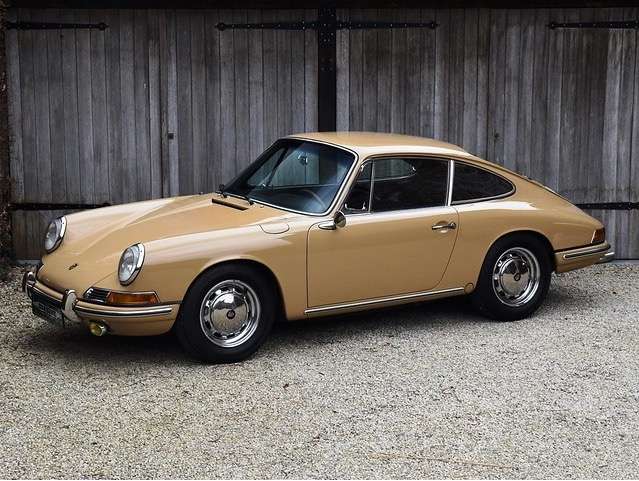 Porsche 911