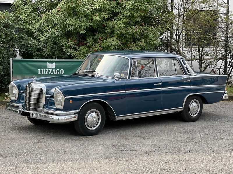 Mercedes-Benz SE