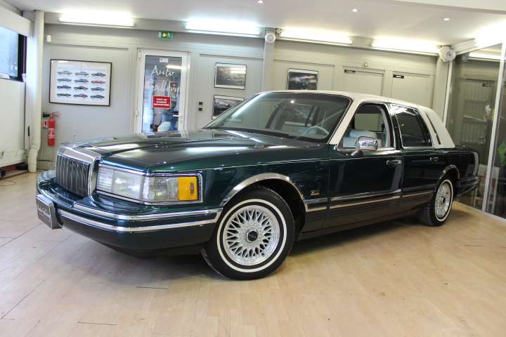 Lincoln Town Car