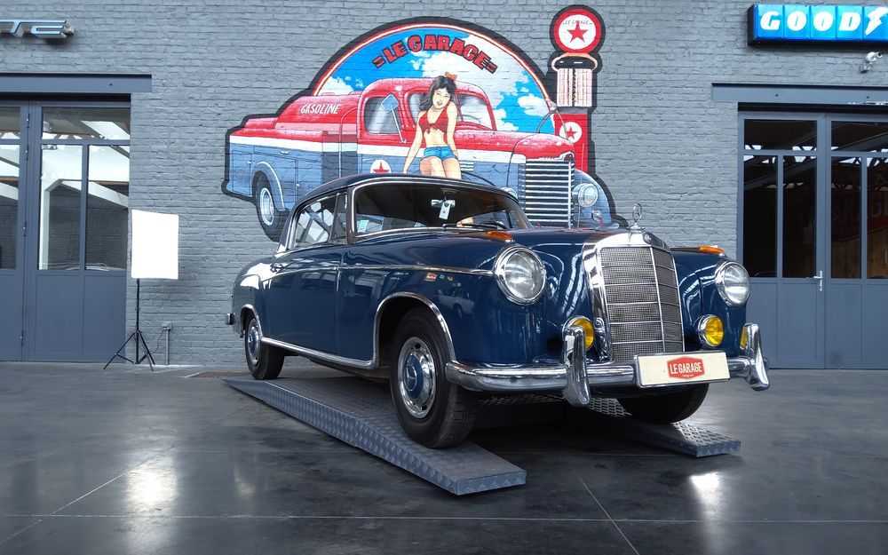 Mercedes-Benz Ponton