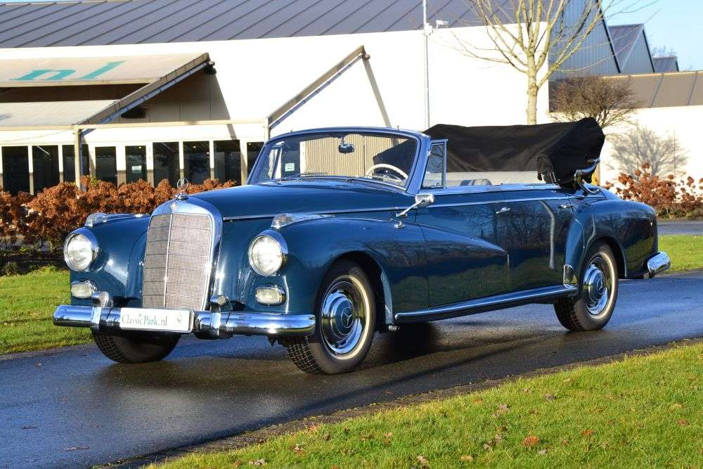 Mercedes-Benz 300
