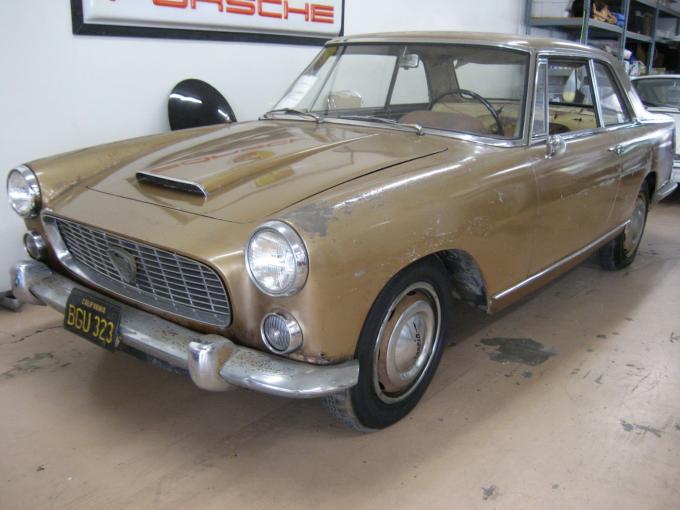Lancia Flaminia Pinifarina coupé  de 1960