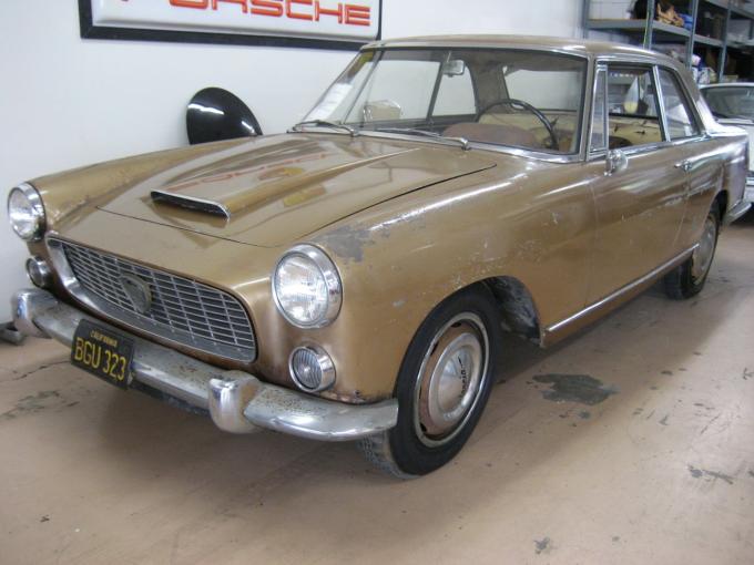 Lancia Flaminia Pinifarina coupé 