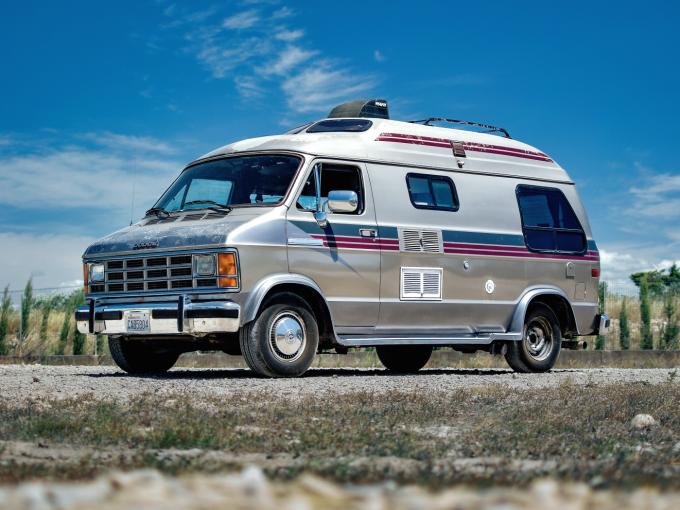 Dodge Van V8 5.2 L RAM B250  Camper de 1989