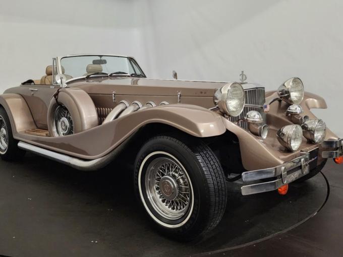 Gatsby Coachworks De Courville Roadster de 1981