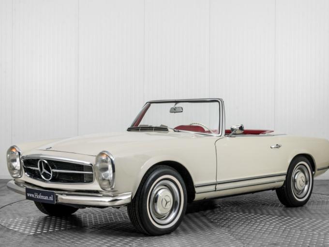 Mercedes-Benz SL 230 Pagode de 1964