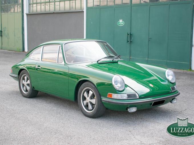 Porsche 911 2.0 S SWB (1 of 1823) de 1968