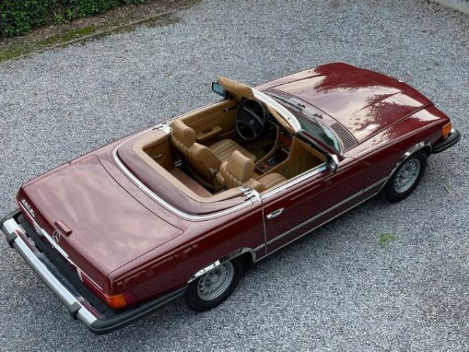 Mercedes-Benz SL 380 SL Orient red de 1983