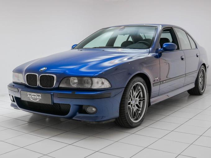 BMW M5 E39 V8 * Avus Blau * History * Perfect * de 1999