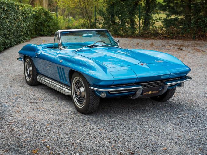 Chevrolet Corvette C2 Sting Ray Convertible de 1966