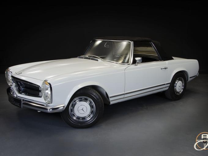 Mercedes-Benz SL 280 Pagode de 1968